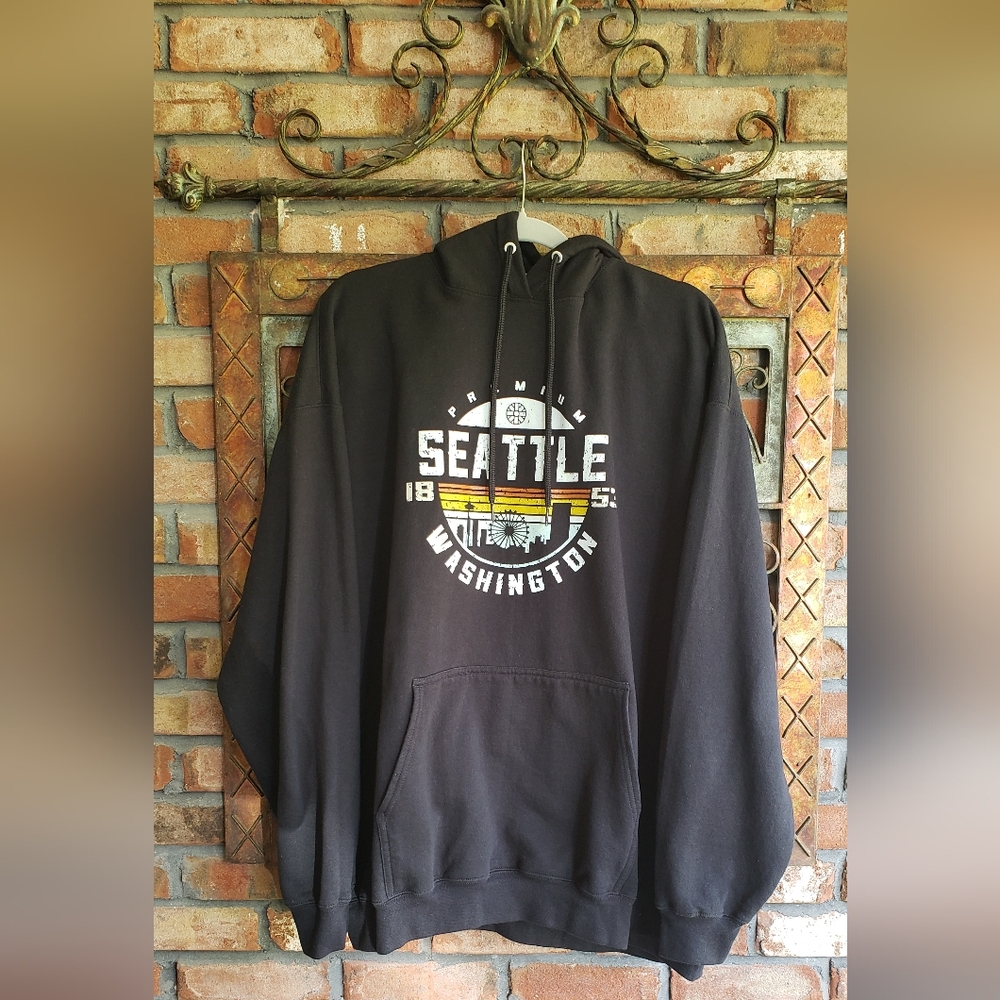 Seattle Graphic Black Hoodie